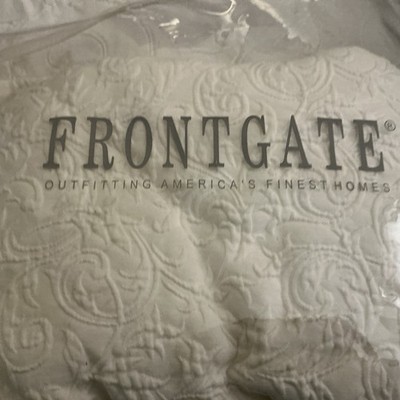 Frontgate Resort Matelasse QUEEN Coverlet  Egyptian Cotton Ivory