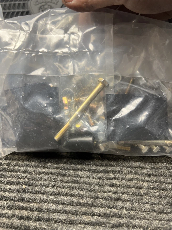 Par de peldaños laterales LD negros Carr 114501 para Liberty/4 Runner/Tundra Foto 4 de 4