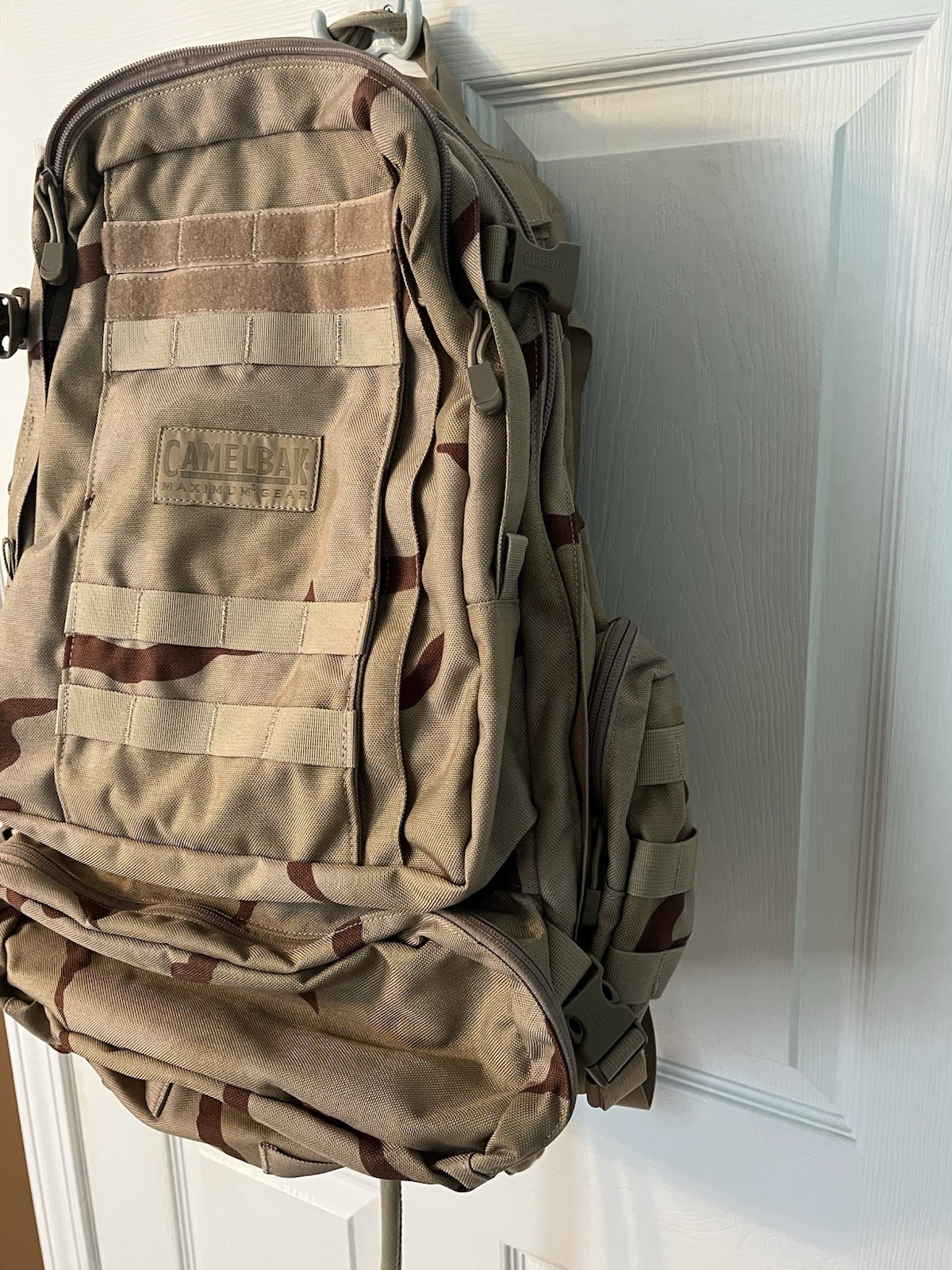 Camelbak Maximum Gear Tactical Backpack W/ Hydration Bladder Desert Camo NWOT