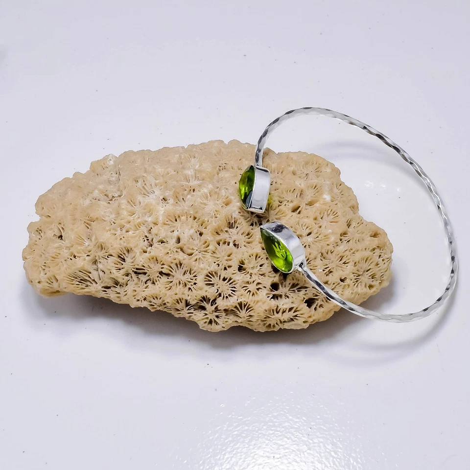 925 Sterling Silver Peridot Gemstone Handmade Jewelry Cuff Bracelet Size-ADJ - Image 2 of 4