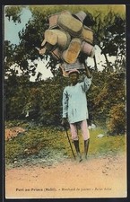 Postcard Port au-Prince, Marchand de paniers