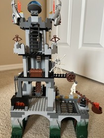 LEGO Knights' Kingdom II: Mistlands Tower (8823) Complete w/ Minifigs