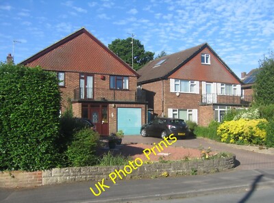 Foto 6x4 Häuser entlang der Holly Road Farnborough \/SU8754 c2015