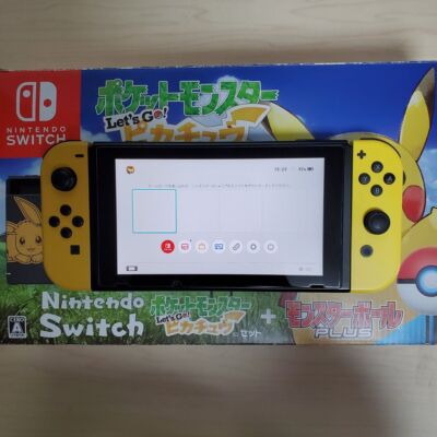 Nintendo Switch Pokemon Let's Go Pikachu and Eevee! Edition