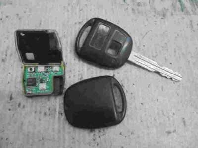 Funkfernbedienung Schlüssel Gehäuse Toyota RAV 4 2005DJ1379 DENSO 12BBY08