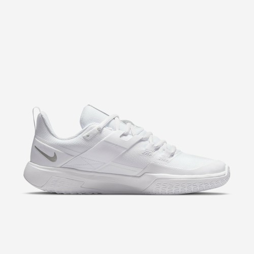 nike women's vapor lite tennis shoes white and metallic silver
