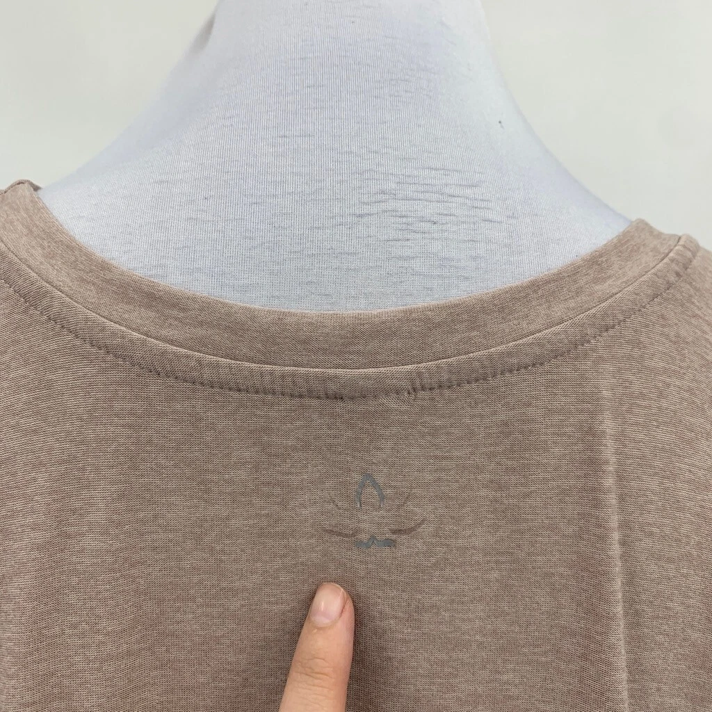 beyond-yoga crew low cut armholes athletic stretch tank-top