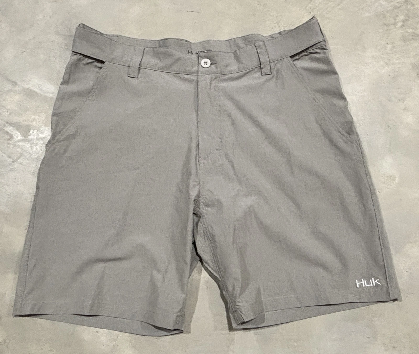 Huk Performance Fabrics Beacon Fishing Shorts Mens XL Gray Adjustable Waist