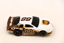 Life-Like HO Slot Car 9843 UPS TAURUS - DALE JARRETT 88 Near Mint