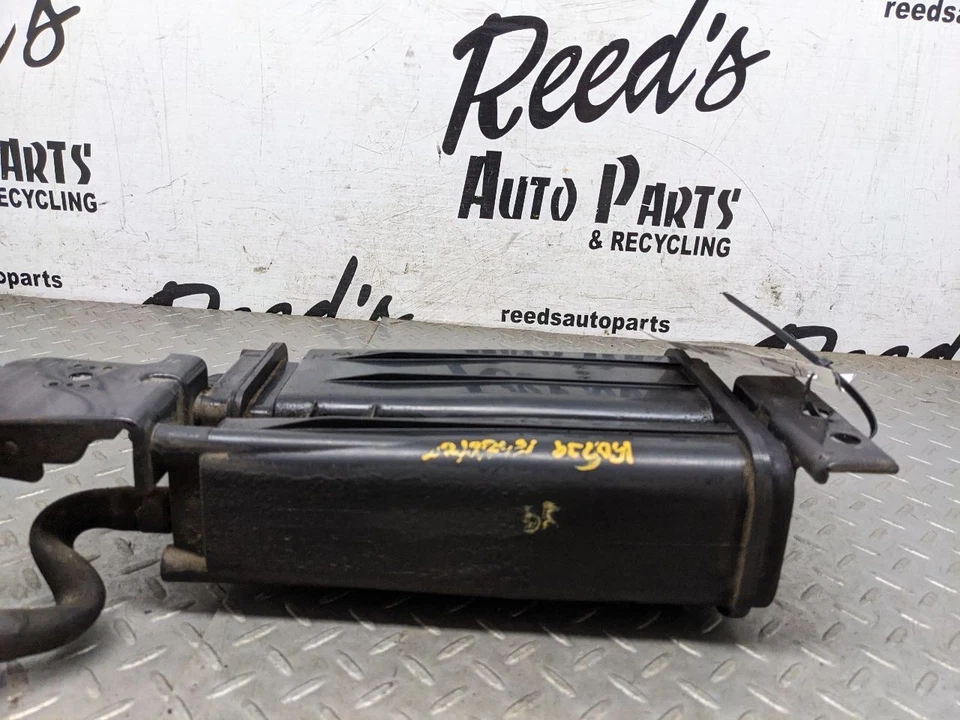 Bote de carbón de vapor de combustible 2012 13 14 15 16 17 Hyundai Veloster 1180957 Foto 4 de 4