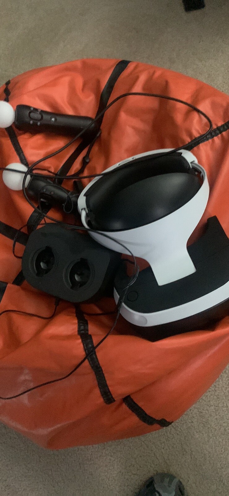 PS4 VR Headset with Motion Controllers for Immersive Gaming-image