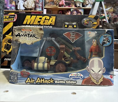 Avatar Last Airbender RARE Air Attack Battle Glider w Aang Figure TRU Exclusive