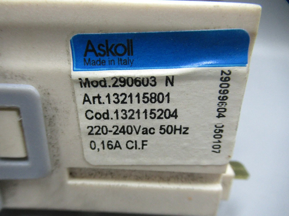 Bomba de drenaje Bomba de lejía AEG ELECTROLUX LAVAMAT TURBO 1680 ASKOLL Cod. 132115204 Foto 2 de 3