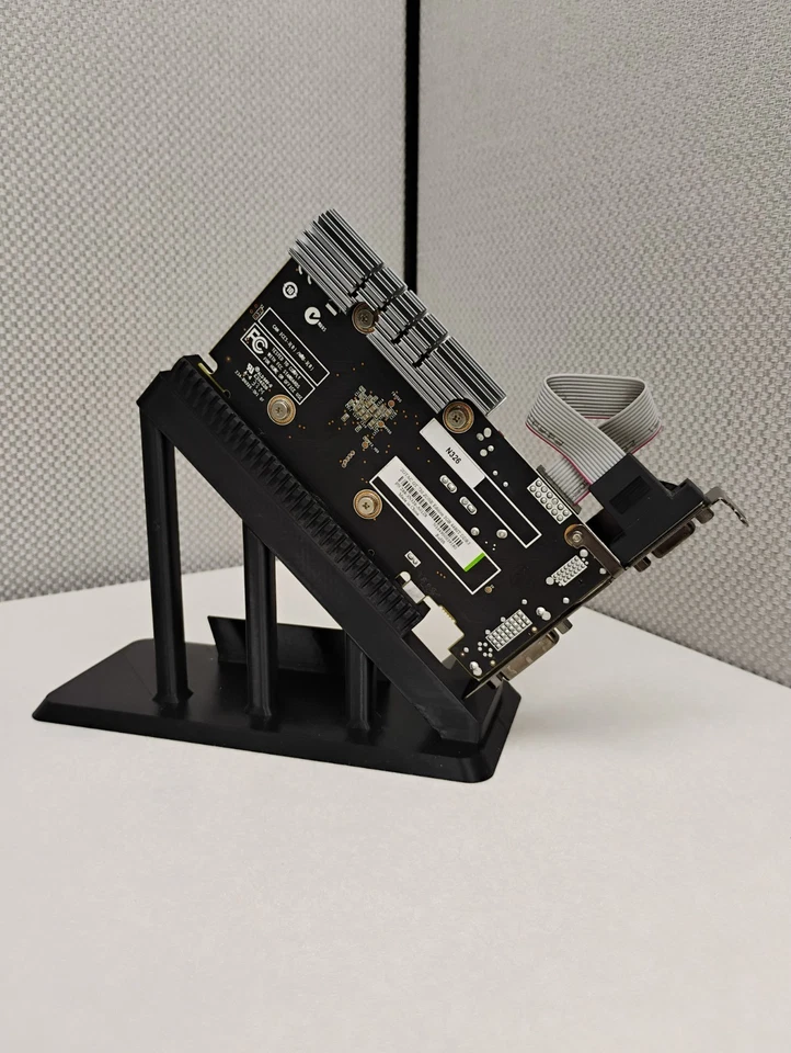 ZOTAC GeFORCE GT730 2GB PCIe ADAPTER VGA DVI HDMI VIDEO GRAPHICS CARD - Image 2 of 4