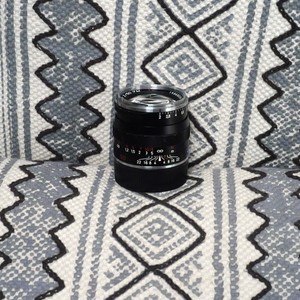Leica M Mount Zeiss ZM Planar T* 50mm F2 Lens Black Sharp