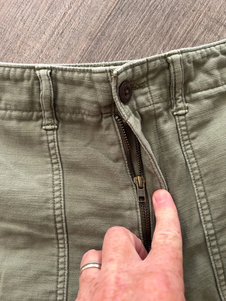 American Eagle OG 507 green cotton military army button pocket shorts 32 - Image 3 of 4