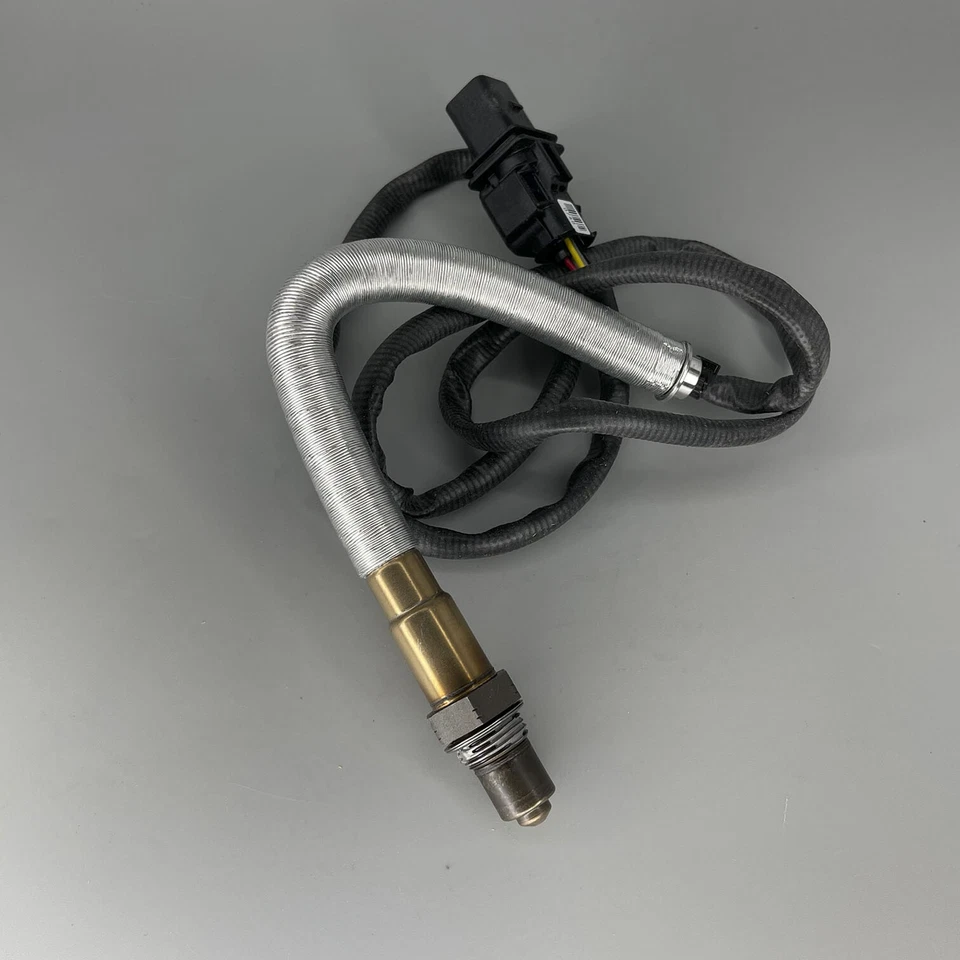 Sensor de oxígeno Lambda O2 17447 para BMW 535xi 2008 base 3,0 L Foto 2 de 3