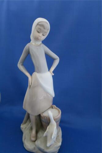 Figurine Lladro #05901 'Magia De Un Payaso Y Los Perros' – Retirée – Parfait état