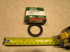 CHICAGO RAWHIDE 12369 OIL SEAL, M0570
