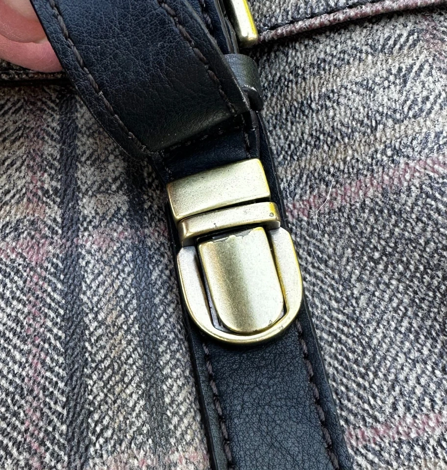 Bolso de hombro/mensajero Fossil unisex de lona y cuero recubierto a cuadros Foto 3 de 4