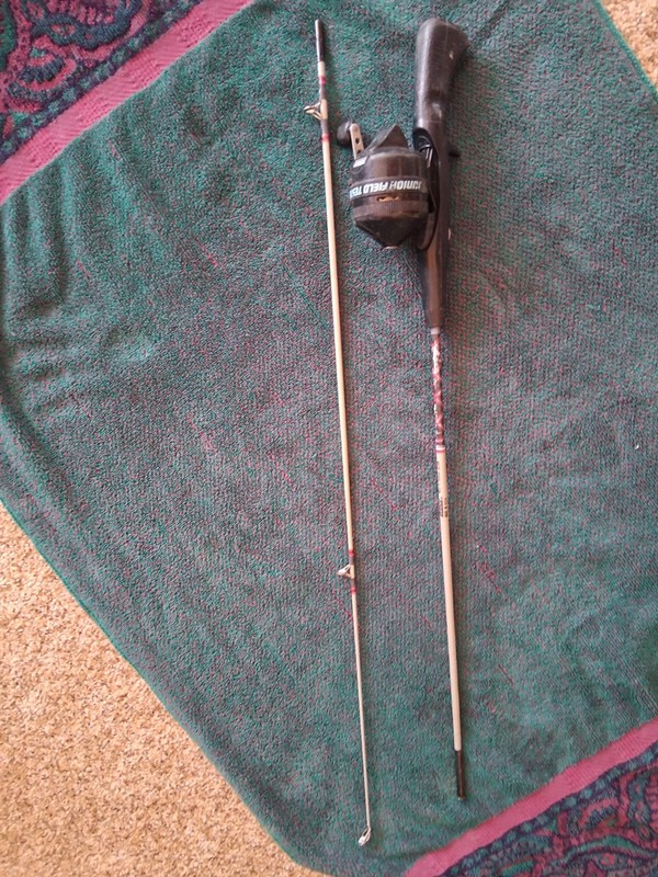 Vintage ZEBCO JUNIOR FIELD TESTER REEL & 4010 5' ROD