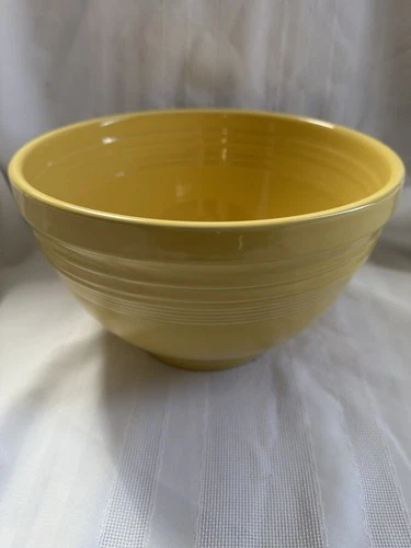 Vintage Fiesta 9 1/2” Mixing Nesting Bowl Retired Fiestaware Yellow Excellent