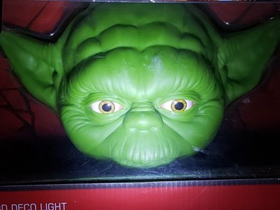 Star Wars Wall Light YODA Nightlight Deco LED + Crack Wall Sticker Disney Timer 