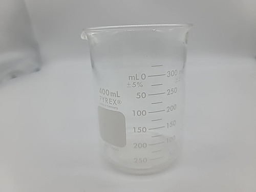 Corning Pyrex Beaker, 400 mL. Made in Germany. Heat resistant. - Picture 2 of 4