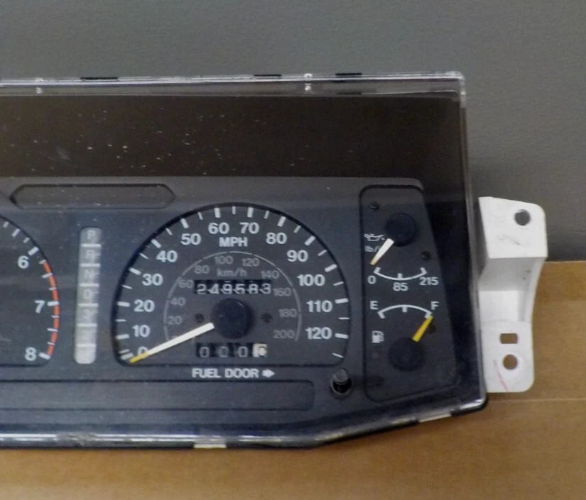 Cuadro de instrumentos velocímetro Isuzu Rodeo 1996 249.583 millas Foto 3 de 4