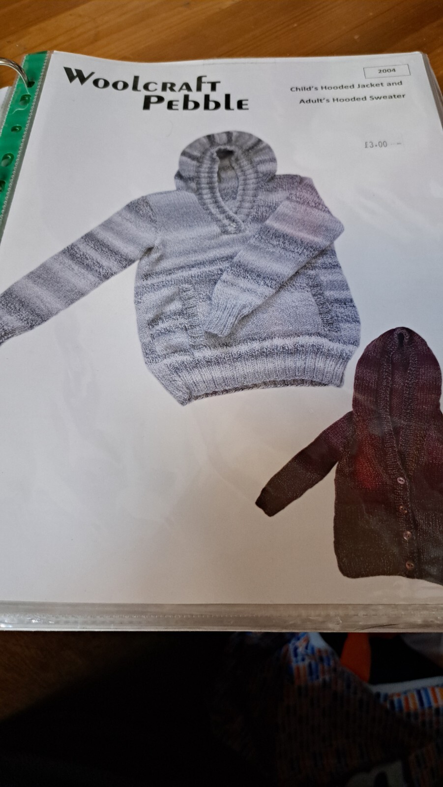 Woolcraft 2004 - Chunky Adult Sweater & Child's Cardigan Knitting Pattern