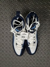 size 15 men's football cleats