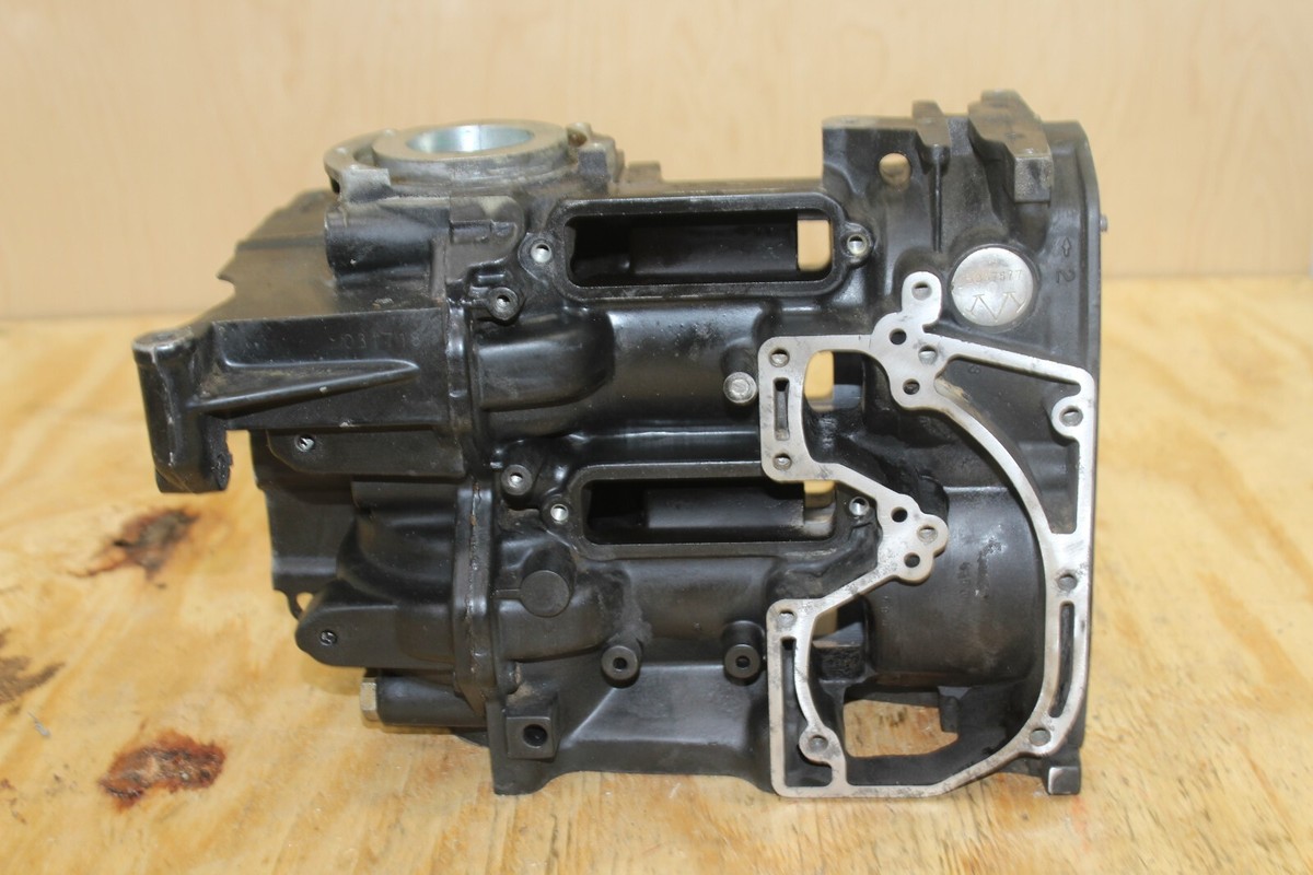 Mercury Outboard 20 25 HP Powerhead Assembly Cylinder Block Mercury Outboard 20 25 HP Powerhead Assembly Cylinder Block