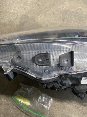 Mitsubishi Lancer Evolution 09 10 11 12 13 14 15 Headlight OEM 
