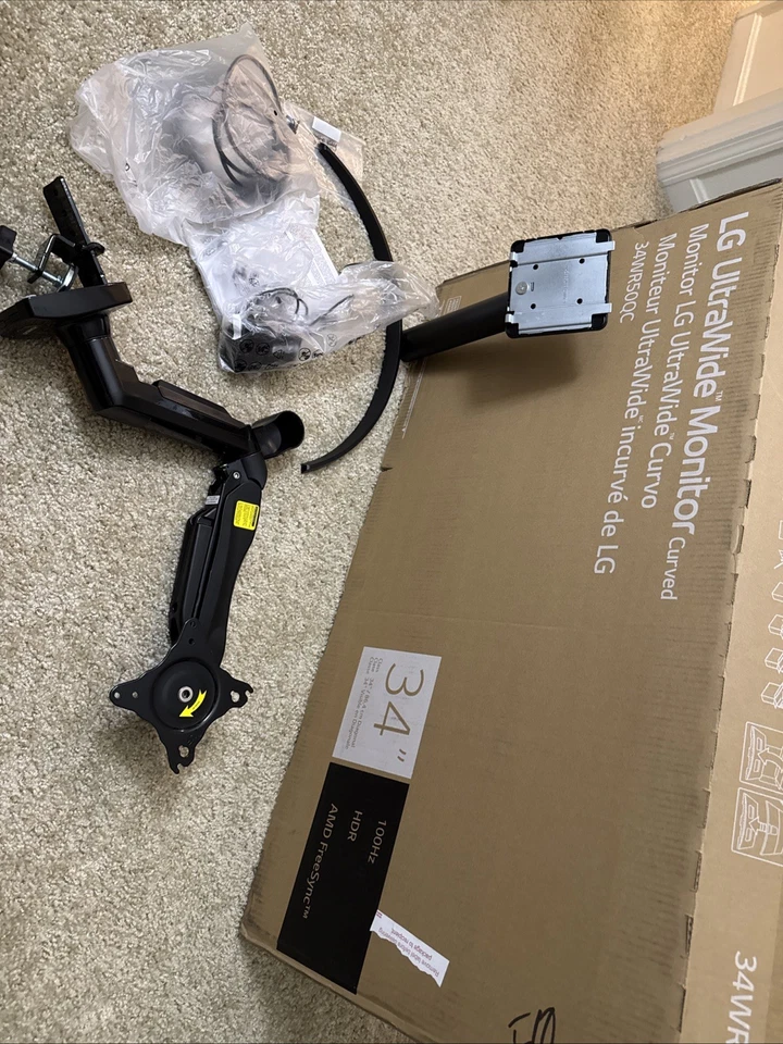 LG 34" Curved Ultrawide™ WQHD (3440 x 1440) Monitor, Black- 34WR50QC-B - Image 4 of 4