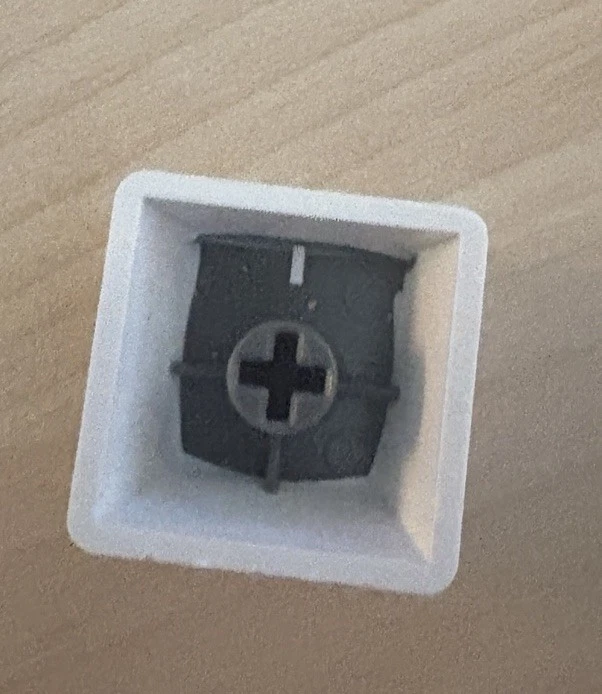 Teclado mecánico 60% teclas blancas y grises para interruptores lineales Foto 3 de 3