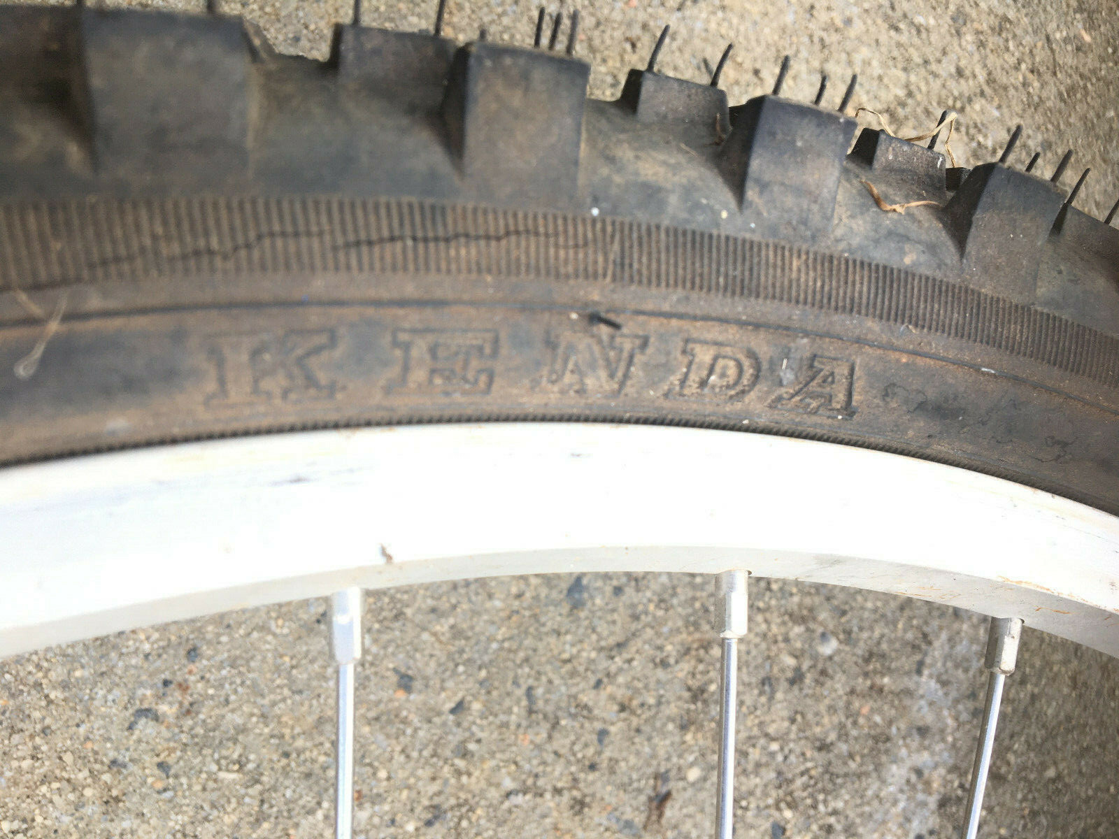 Alex xrims 26" pull out from Raleigh Mojave-2.0 Bike For Parts or Replacement