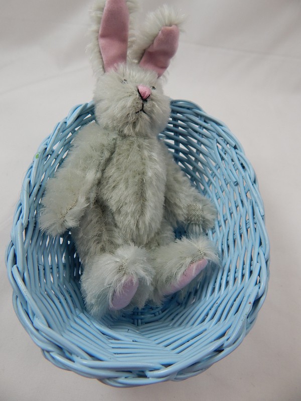 World Of Miniature Bears Dollhouse Miniature 5" Easter Bunny Rabbit #5070-GB