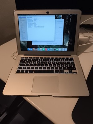 Apple MacBook Air 13 Zoll (128GB SSD, Intel Core i5 8. Gen, 1,60GHz, 8GB) Laptop