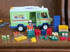 Playmobil Food Grocery TRUCK WITH FIGURE AND FOOD. VINTAGE NICE Lots Of Food