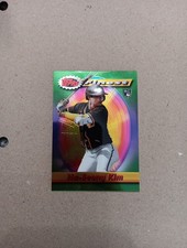 2021 Topps Finest Flashbacks - Ha-Seong Kim #175 Refractor (RC)
