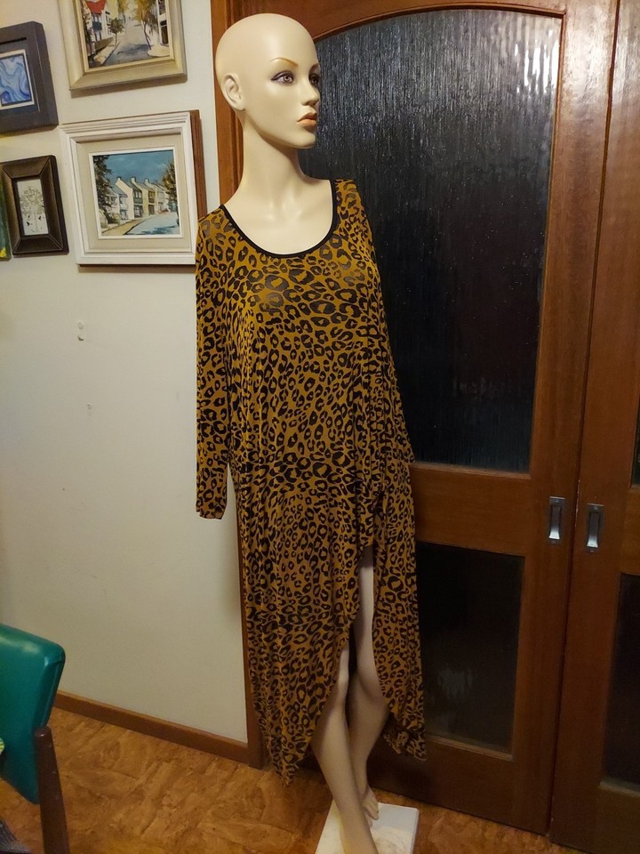 MINT TS Taking SHAPE leopard Print Maxi Kaftan Dress - Sz M long sleeve layering