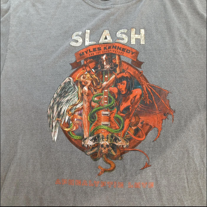Apocalyptic Love Slash Featuring Myles Kennedy And The Conspirator