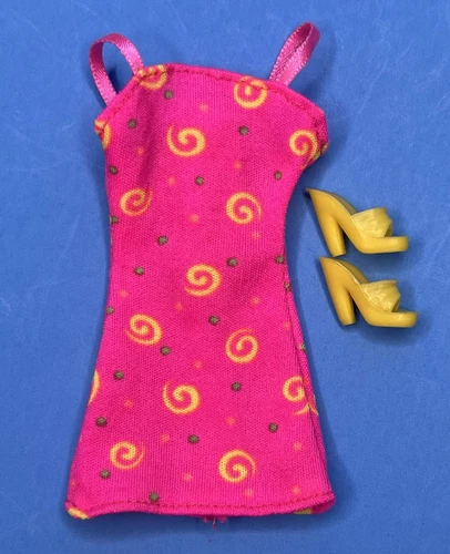 VINTAGE 1994 MATTEL BARBIE RIVIERA RUFFLE FUN DRESS & Yellow Heels