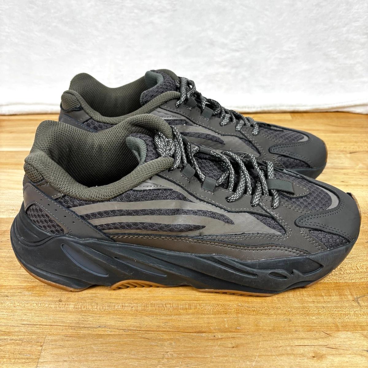 Yeezy Boost 700 V2 Geode for Sale - Authenticity Guaranteed - eBay