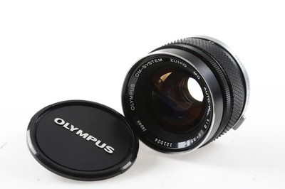 OLYMPUS OM Auto-W 35mm f/2,0 - Weitwinkelobjektiv - SNr: 121024