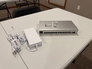 Ubiquiti Switch Pro Max 16 PoE USW PRO MAX 16 POE usato