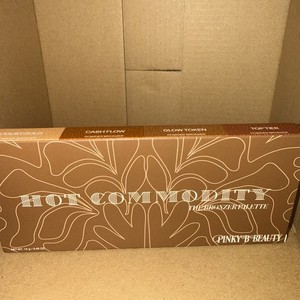 PINKY B BEAUTY - Four Shade Bronzer Palette ~ Hot Commodity | NEW IN BOX
