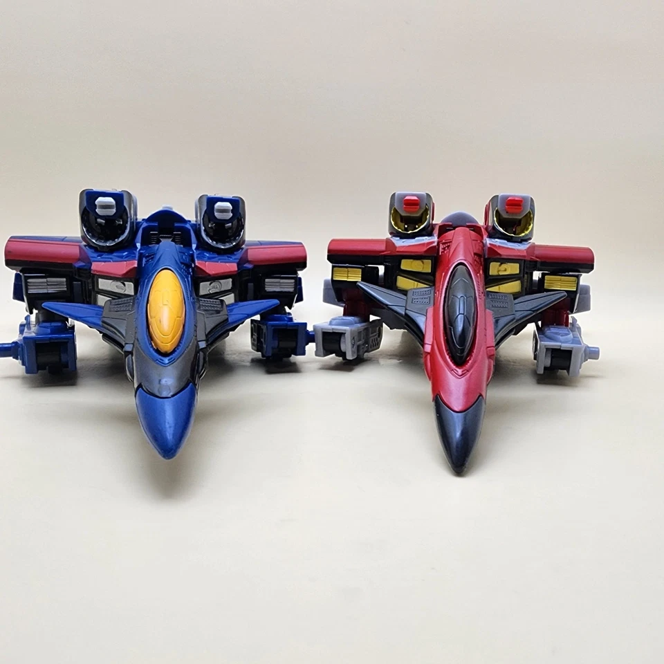 TRANSFORMERS Armada (Vintage 2002) STARSCREAM & THUNDERCRACKER 7.5" Figures - Image 3 of 4