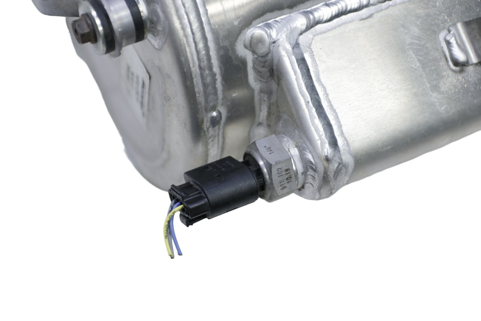 McLaren 720S Rear Dry Sump Engine Oil Reservoir Tank Assembly 2018 - 2023 OEM