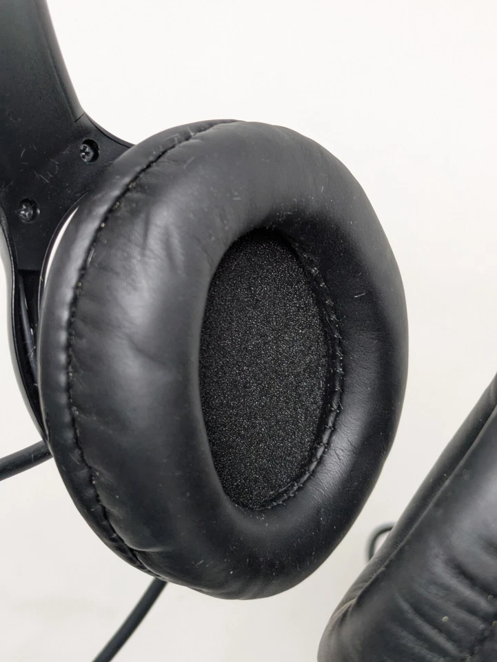 Microsoft LifeChat LX-3000 Headset Model 1084  - Lightly Used Black and White - Image 4 of 4